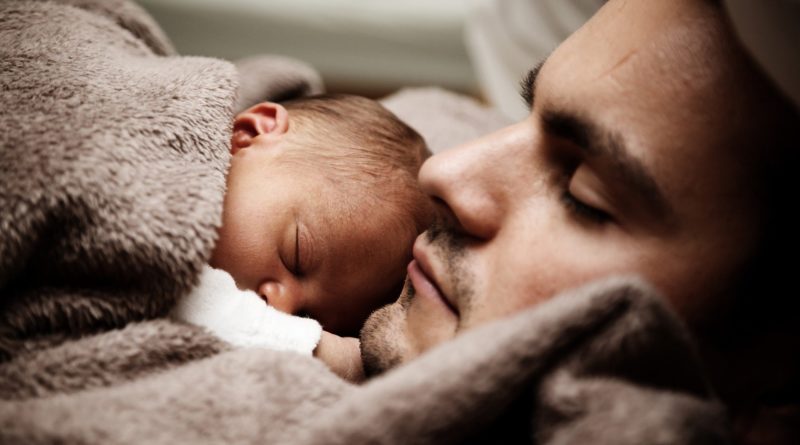 Le nom de famille est le lien inéluctable avec sa famille de sang