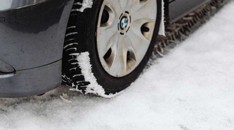 la loi montagne impose des pneus hiver à certains endroits